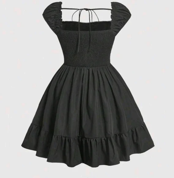 Dress - Picture 2 of 6